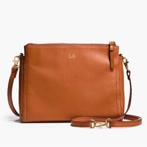 Lo and Sons Pearl Handbag Sienna Exterior / Gold Hardware / Camel Interior EUC